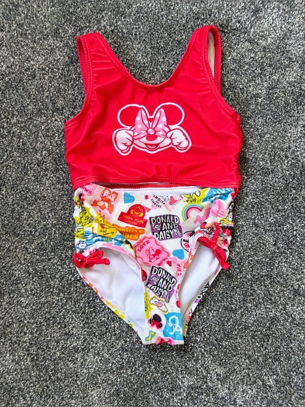 Disney Girls Red Minnie Graphic One-Piece Swimsuit with Multicolor Print size 3T